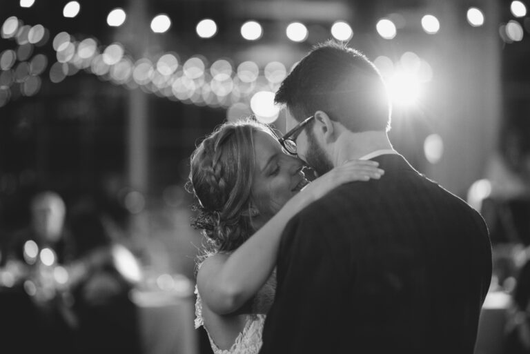Love in the air in this urban wedding