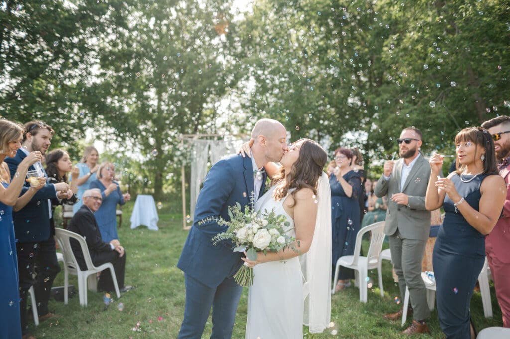 Prix d’un photographe de mariage en 2026: budget et tarifs pour des souvenirs inoubliables.