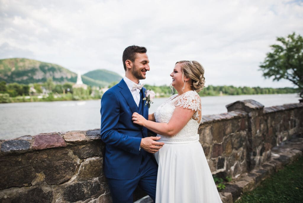 Mariage au bord du Richelieu dans la région de la Montérégie à l'Hôtel Rive-Gauche
